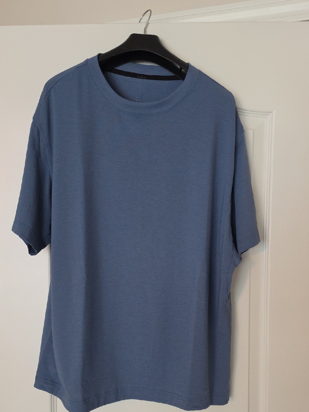 lululemon athletica Men's Short Sleeve Crew Tee in Slate Blue